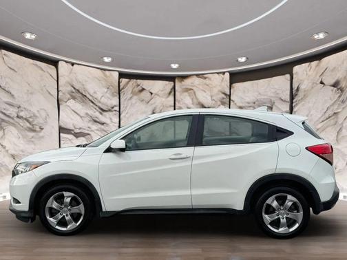 White Orchid Pearl 2016 Honda HR-V LX