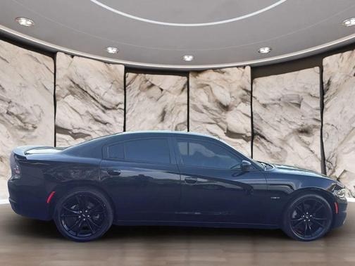 Pitch Black Clearcoat 2017 Dodge Charger R/T