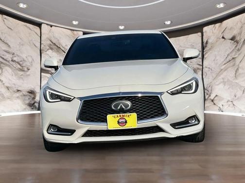 2019 INFINITI Q60 3.0T LUXE