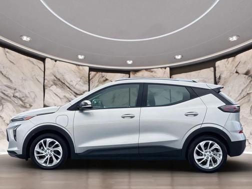 Silver Flare Metallic 2023 Chevrolet Bolt EUV FWD LT
