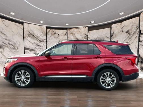 Rapid Red Metallic Tinted Clearcoat 2020 Ford Explorer XLT