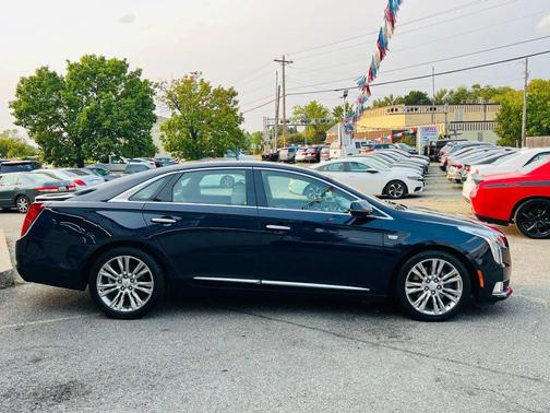 2018 Cadillac XTS Luxury
