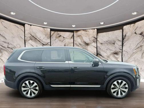 Ebony Black 2020 Kia Telluride EX