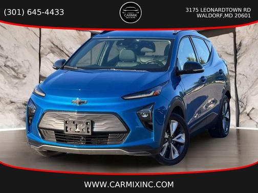 Bright Blue Metallic 2022 Chevrolet Bolt EUV FWD LT