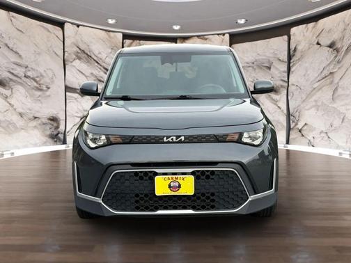 Gravity Gray 2023 Kia Soul LX