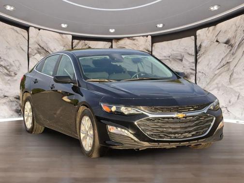 Black 2025 Chevrolet Malibu FWD 1LT