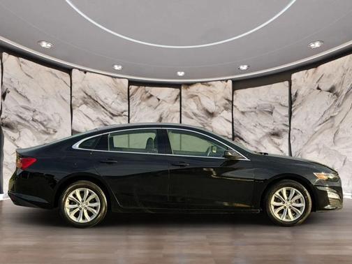 Black 2025 Chevrolet Malibu FWD 1LT