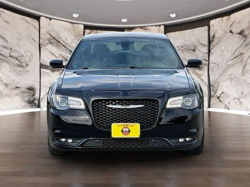 Gloss Black 2017 Chrysler 300 S