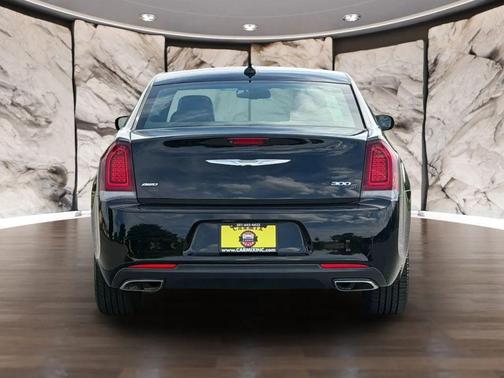 Gloss Black 2017 Chrysler 300 S