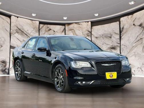 Gloss Black 2017 Chrysler 300 S