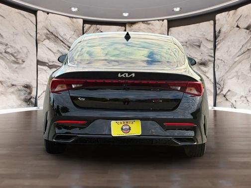 Ebony Black 2022 Kia K5 LXS