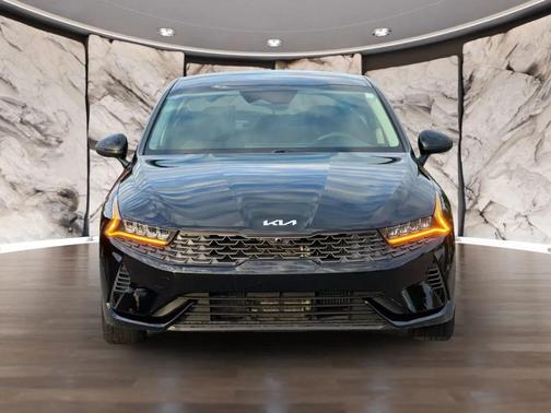 Ebony Black 2022 Kia K5 LXS