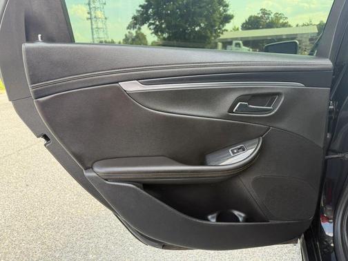 Black 2019 Chevrolet Impala 1LT