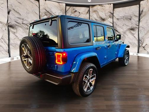 2024 Jeep Wrangler 4xe Willys