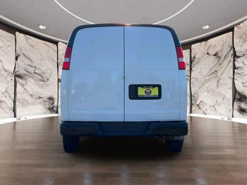 Summit White 2022 Chevrolet Express 2500 LT