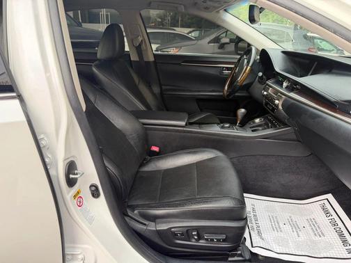 Starfire Pearl 2013 Lexus ES 350 Base