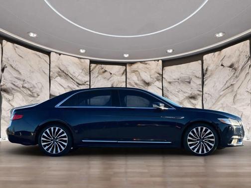 2017 Lincoln Continental Black Label
