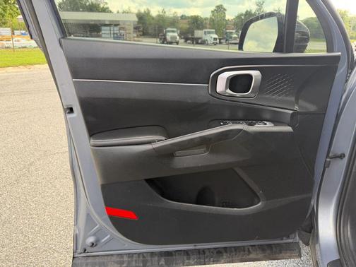 Everlasting Silver 2021 Kia Sorento S