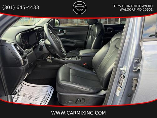 Everlasting Silver 2021 Kia Sorento S