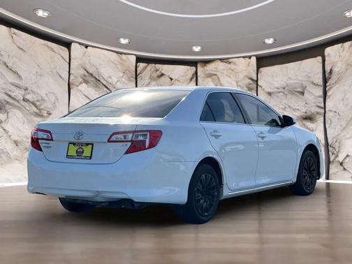 2013 Toyota Camry LE