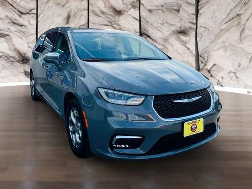 2022 Chrysler Pacifica Limited