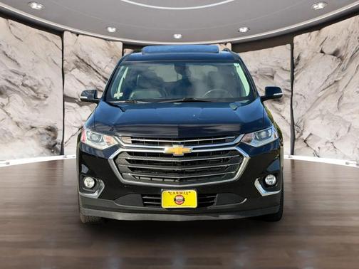 Mosaic Black Metallic 2019 Chevrolet Traverse LT Leather
