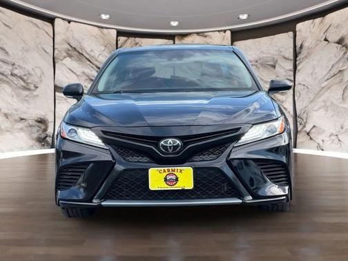 Midnight Black Metallic 2020 Toyota Camry XSE