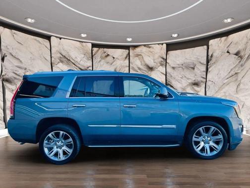 2015 Cadillac Escalade Luxury
