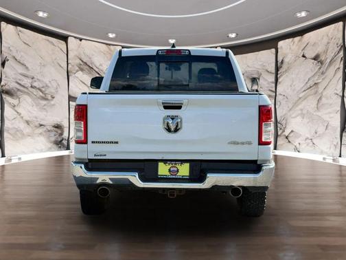 Bright White Clearcoat 2019 RAM 1500 Big Horn
