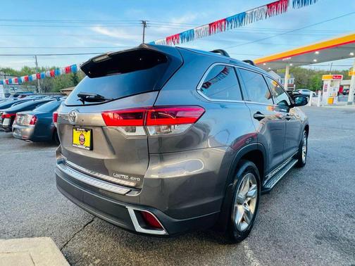 2018 Toyota Highlander Limited