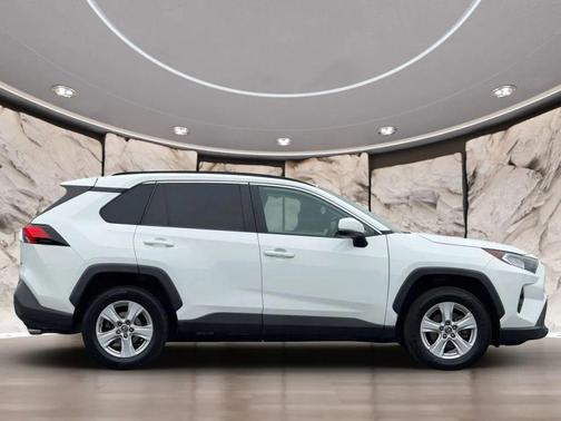 Super White 2020 Toyota RAV4 XLE