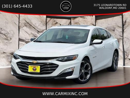 Summit White 2024 Chevrolet Malibu FWD 1LT