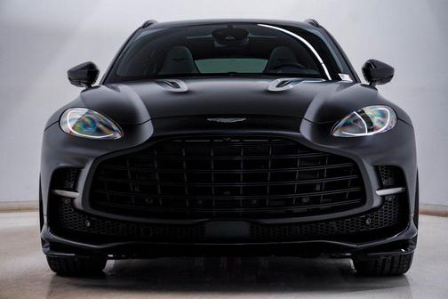 2023 Aston Martin DBX 707