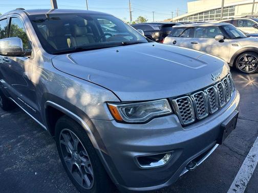 Billet Silver Metallic Clearcoat 2019 Jeep Grand Cherokee Overland