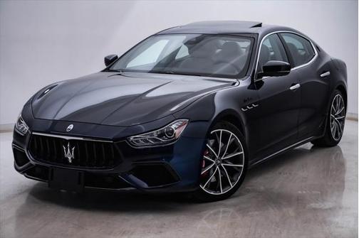 2022 Maserati Ghibli Modena Q4