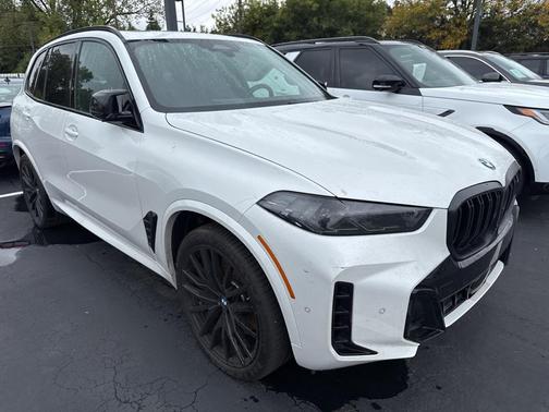 2024 BMW X5 M60i