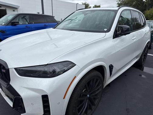 2024 BMW X5 M60i