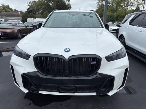 2024 BMW X5 M60i