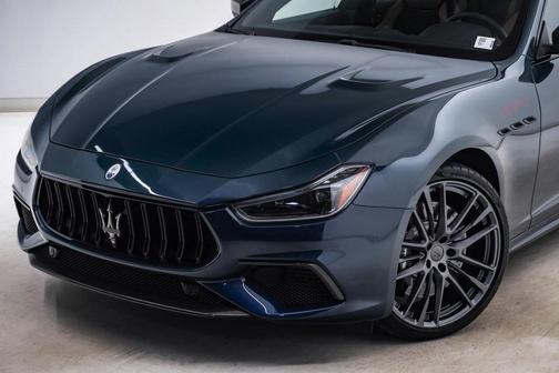 2024 Maserati Ghibli Trofeo
