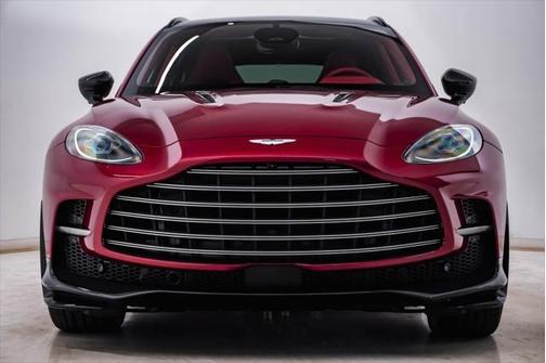2025 Aston Martin DBX 707