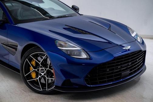 2025 Aston Martin Vanquish V12