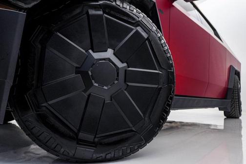 2024 Tesla Cybertruck Cyberbeast