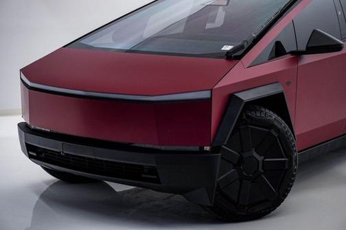 2024 Tesla Cybertruck Cyberbeast