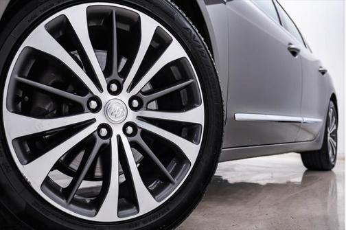 2017 Buick LaCrosse Essence