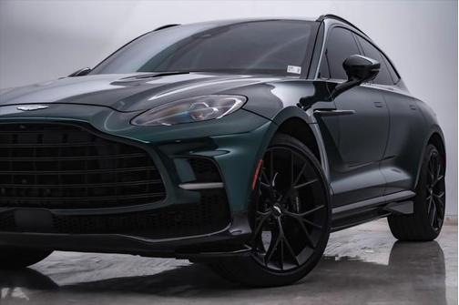 2025 Aston Martin DBX 707