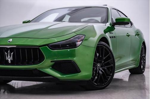 2022 Maserati Ghibli Modena Q4