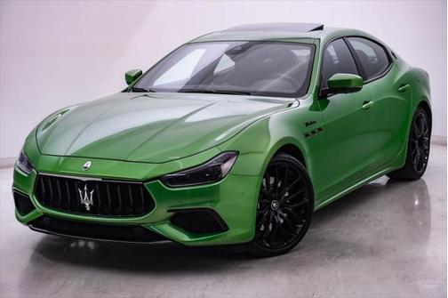 2022 Maserati Ghibli Modena Q4