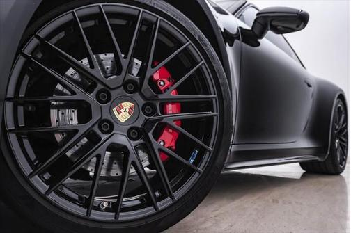 2022 Porsche 911 Carrera 4S