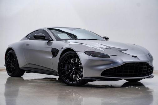 2022 Aston Martin Vantage Carbon