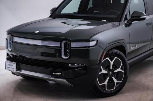 2023 Rivian R1T Adventure